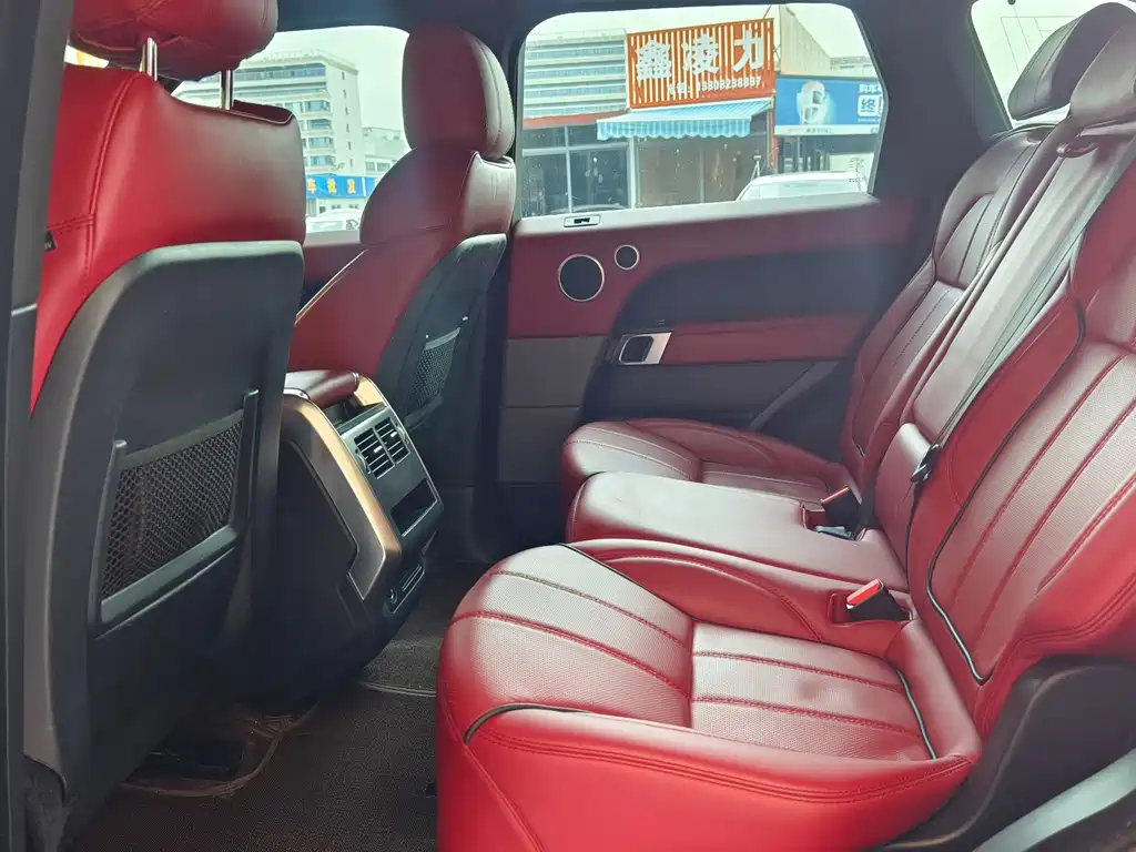 Land Rover Sport — миниатюра 7