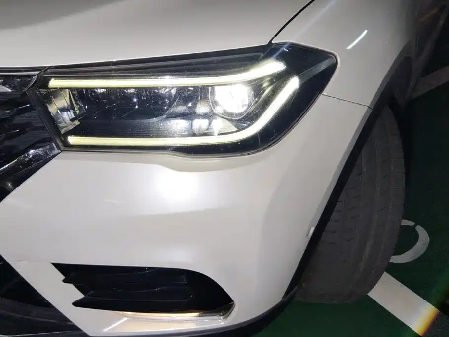 Zhonghua V7 — миниатюра 5