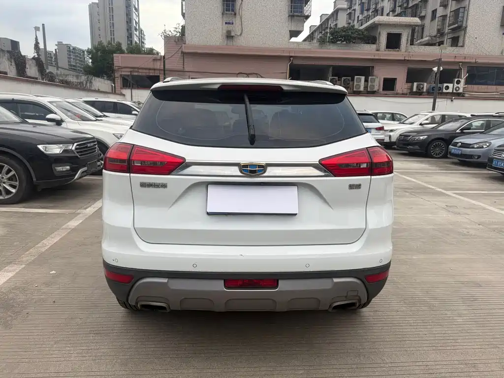 Geely Boyue — миниатюра 10