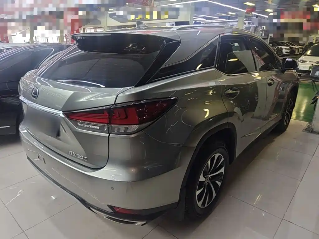 Lexus RX — миниатюра 7