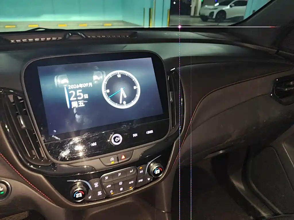 Chevrolet Equinox — миниатюра 18