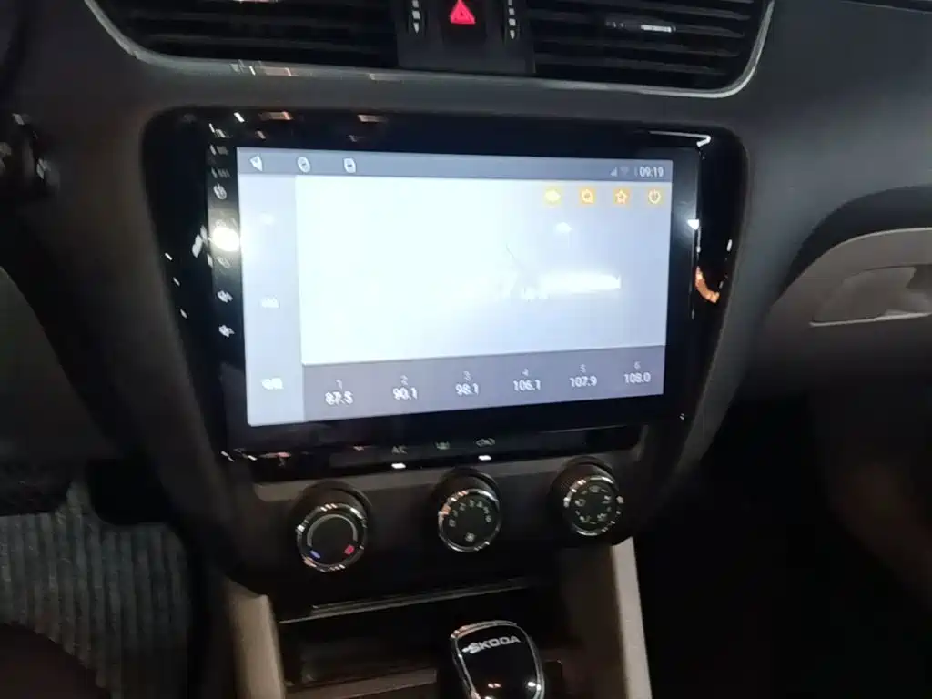 Skoda Octavia — миниатюра 13