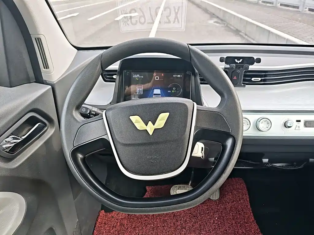Wuling MINIEV — миниатюра 10