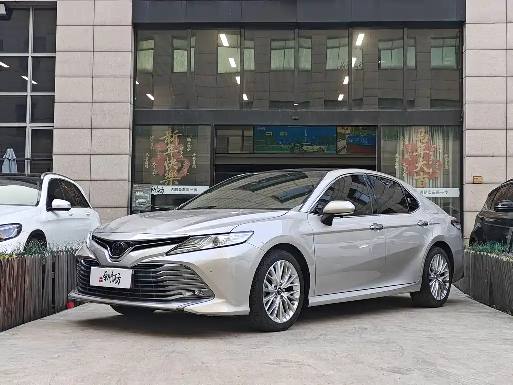 Toyota Camry 2019 2.5G Luxury Edition China V