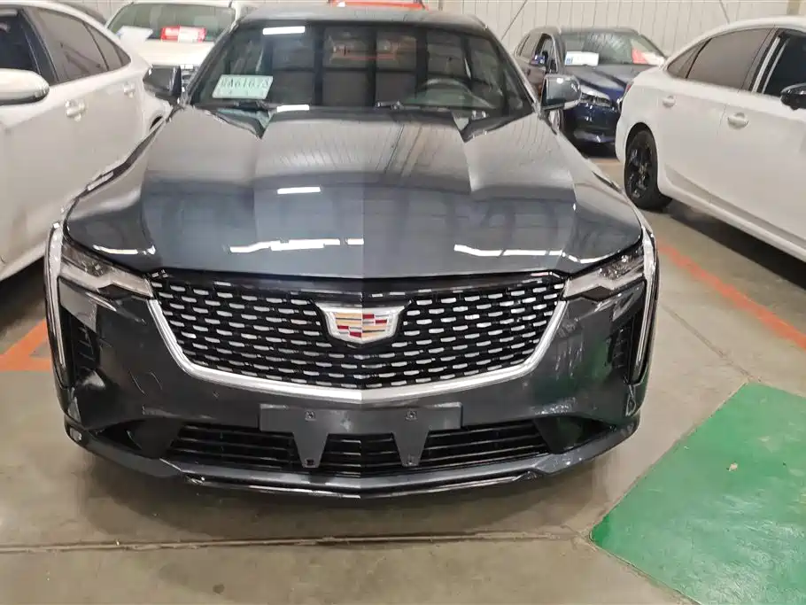 CADILLAC CT4