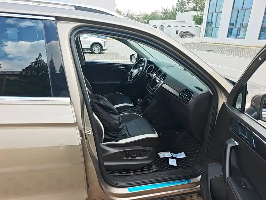 Volkswagen Tiguan L — миниатюра 9