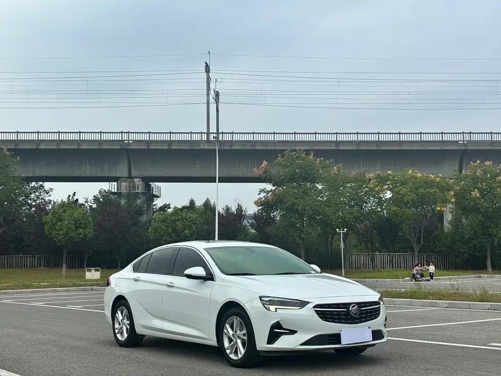 Buick Regal — миниатюра 3