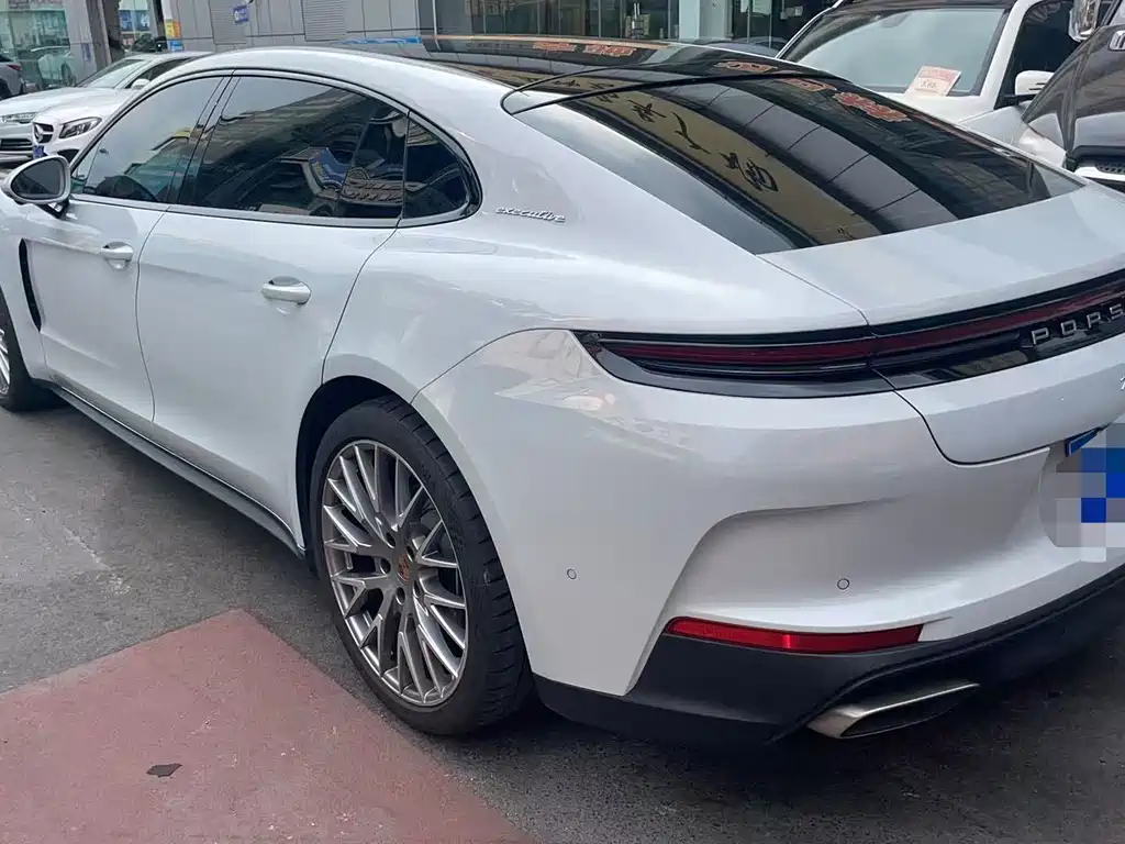 Porsche Panamera — миниатюра 10