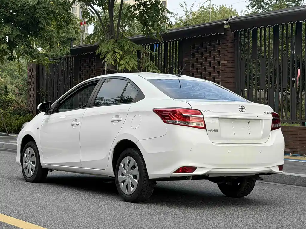 Toyota Vios — миниатюра 15
