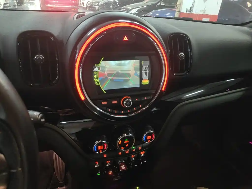 MINI Mini JCW Countryman — миниатюра 13