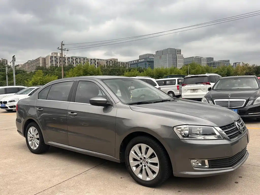 Volkswagen Lavida — миниатюра 3