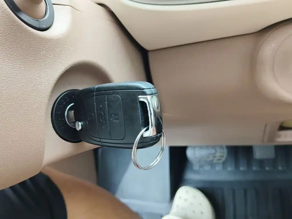Wuling MINIEV — миниатюра 9