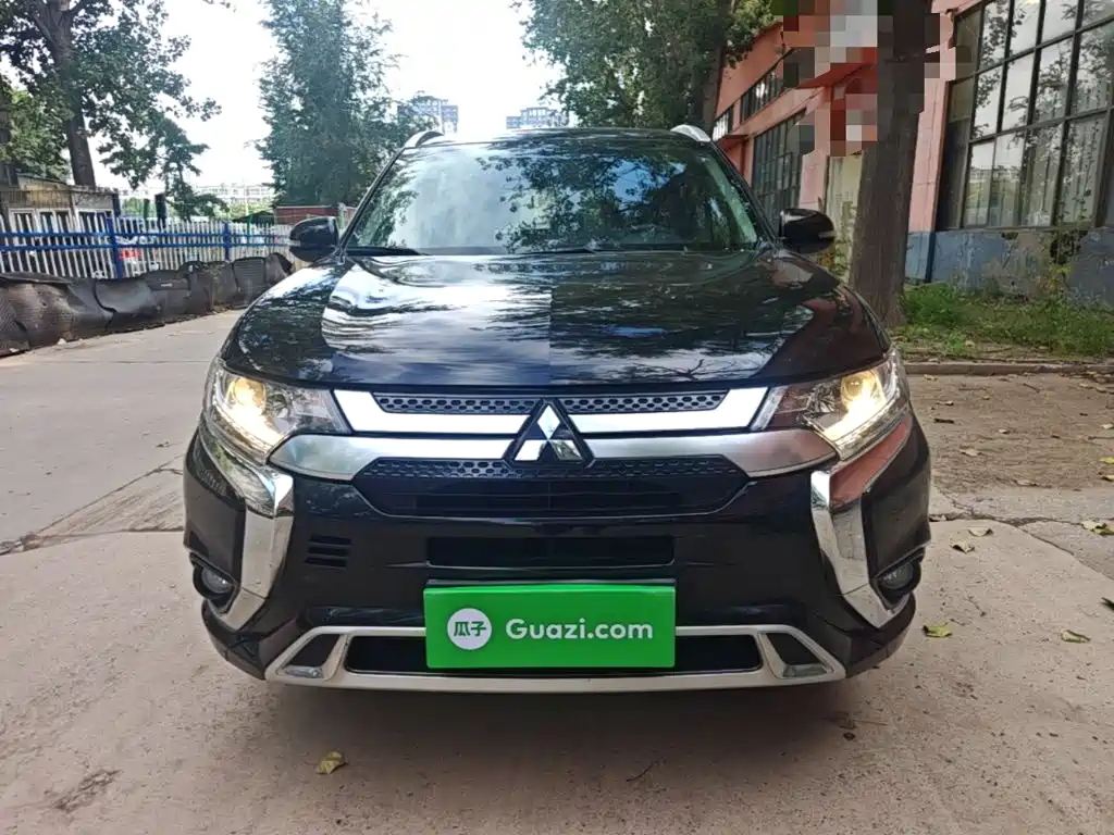 Mitsubishi Outlander — миниатюра 3