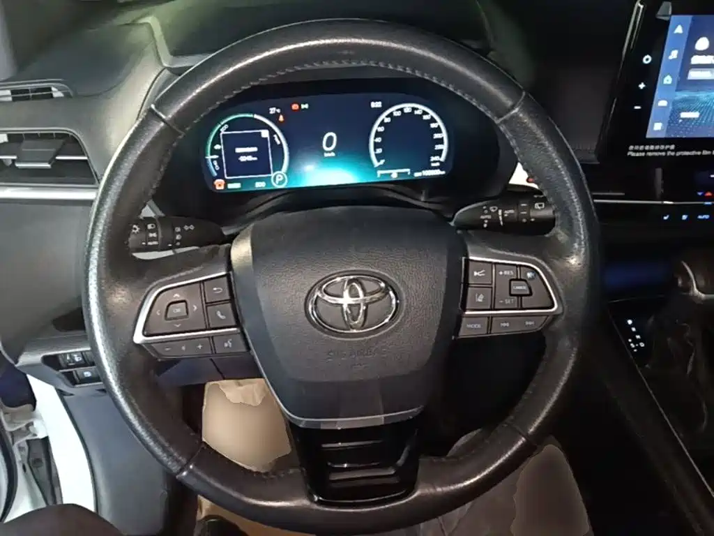 Toyota Sienna — миниатюра 11