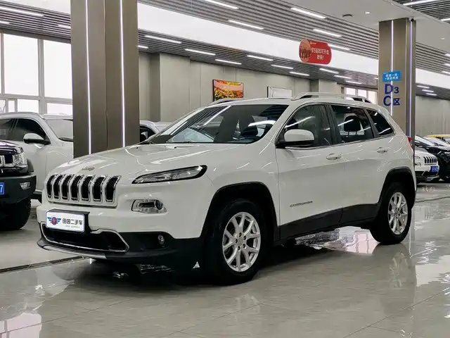 JEEP FREE LIGHT 2018