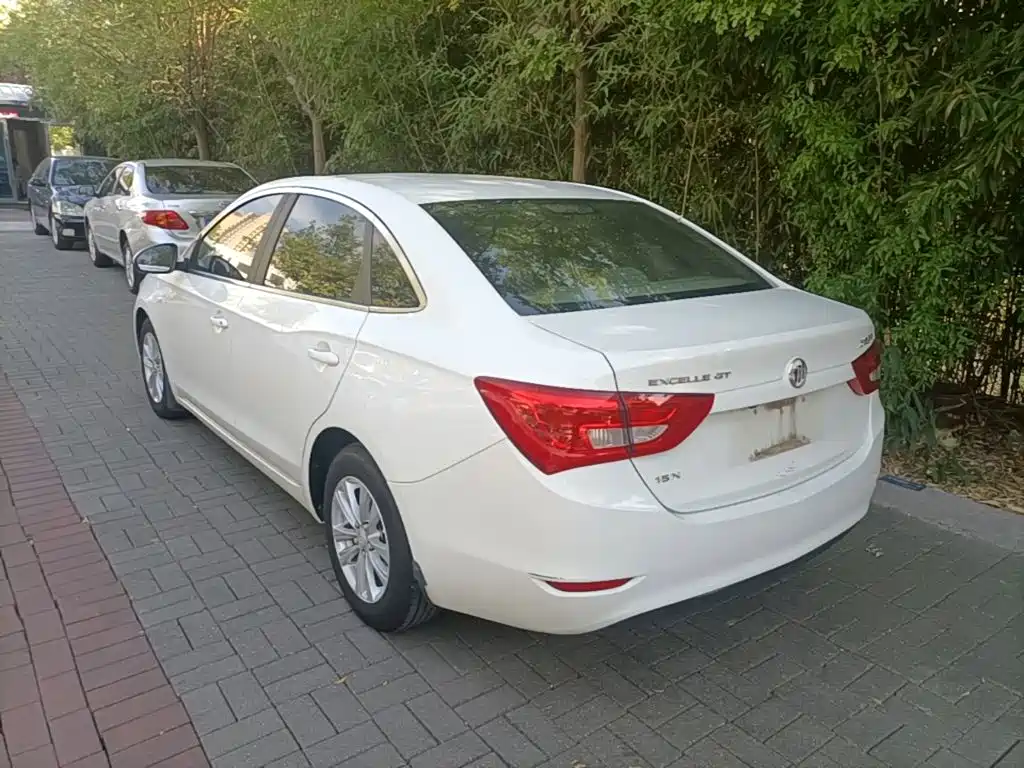 Buick Excelle — миниатюра 5