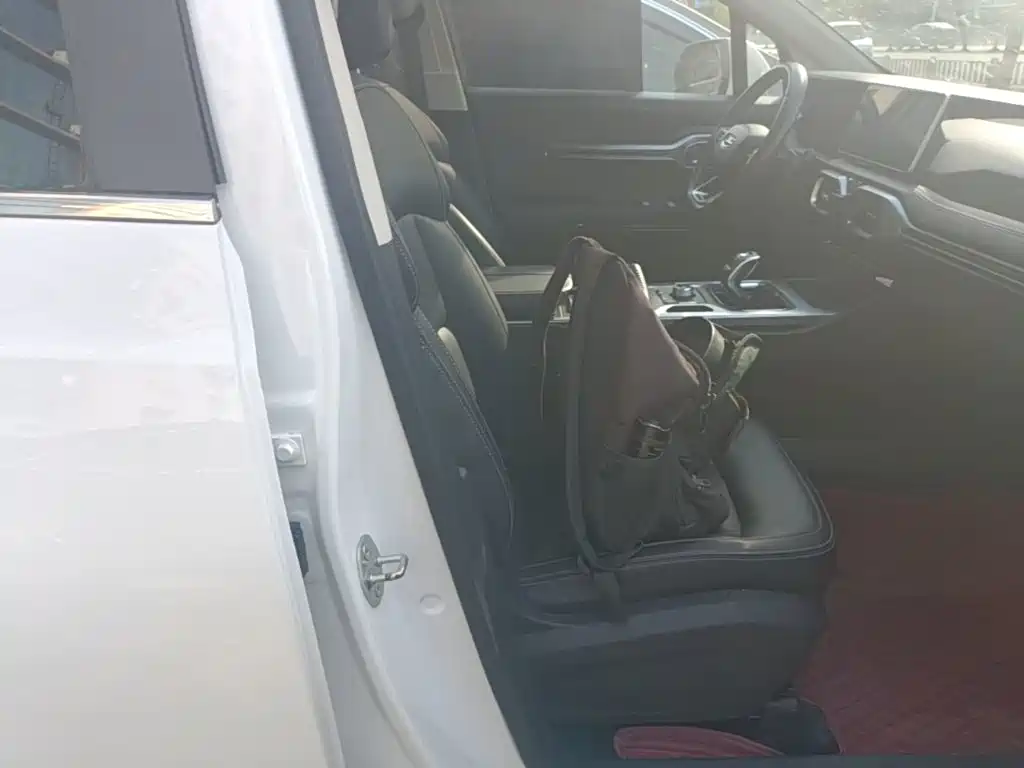 Geely Haoyue — миниатюра 25
