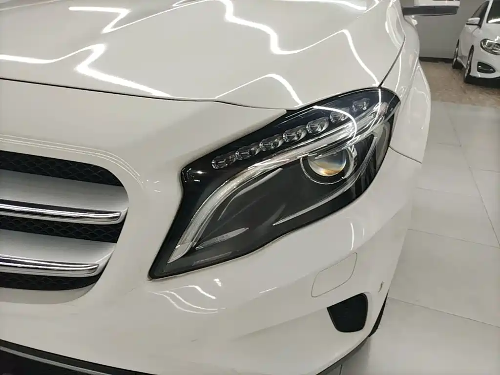 Mercedes-Benz GLA — миниатюра 24