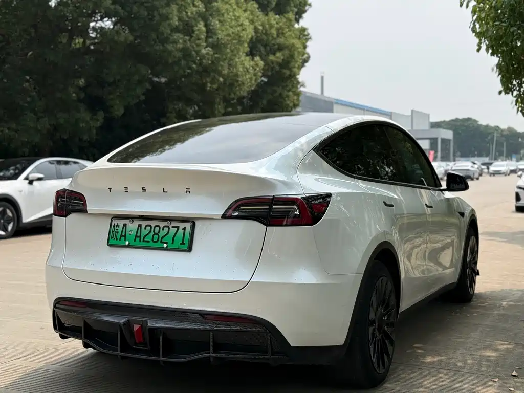 Tesla Model Y — фотографии объявления, Фото 11
