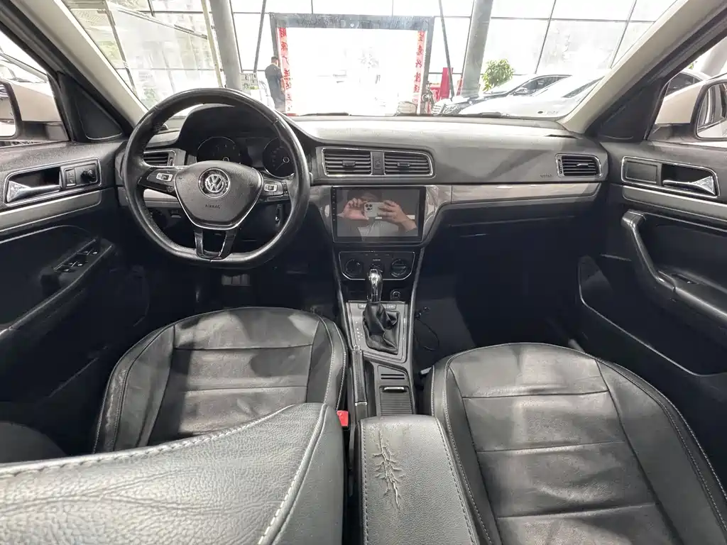 Volkswagen Lavida — миниатюра 8