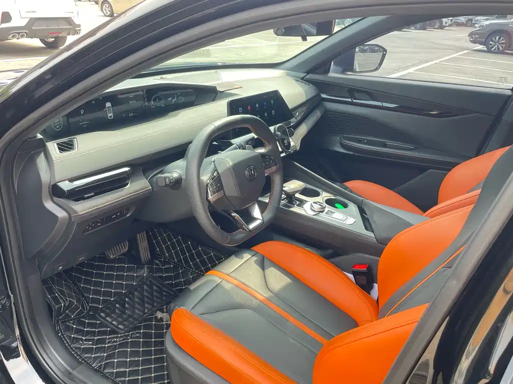 Changan UNI-V 2024 1.5T Luxury Sport