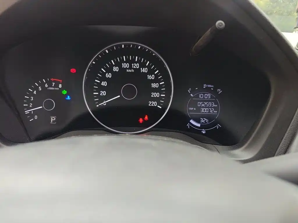 Honda Vezel — миниатюра 8