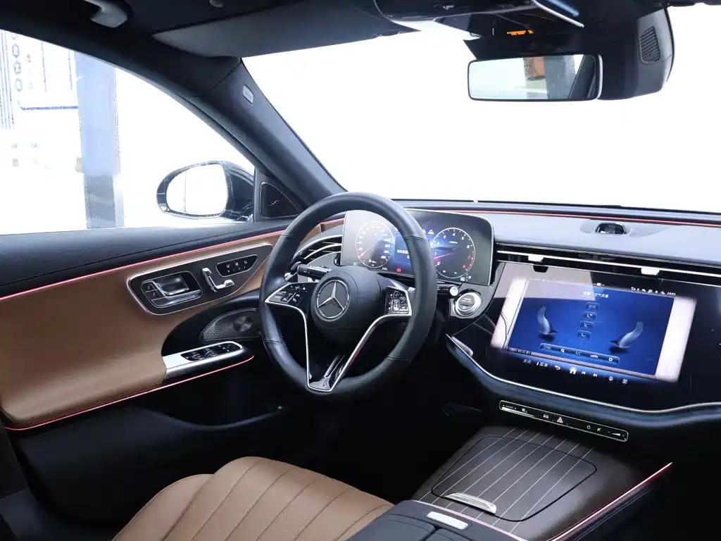 Mercedes-Benz E-Class — миниатюра 14