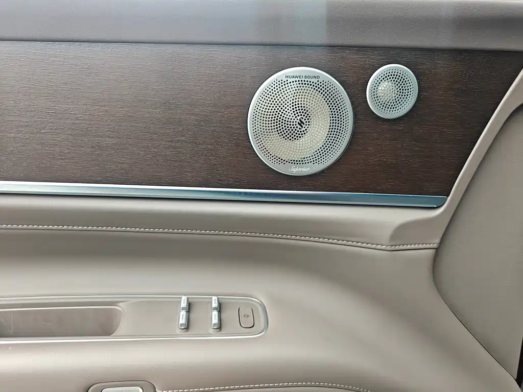 AITO AITO M9 — миниатюра 9