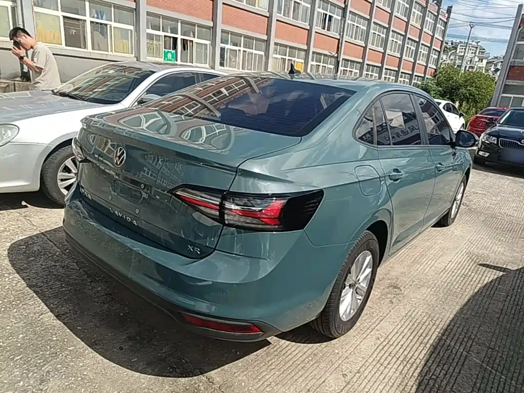 Volkswagen Lavida — миниатюра 7