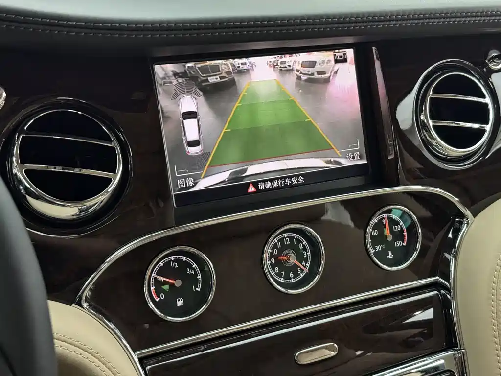 Bentley Mulsanne — миниатюра 11