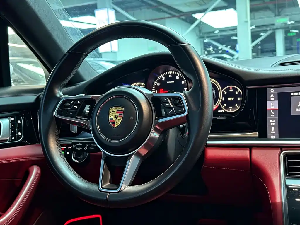 Porsche Panamera — миниатюра 5