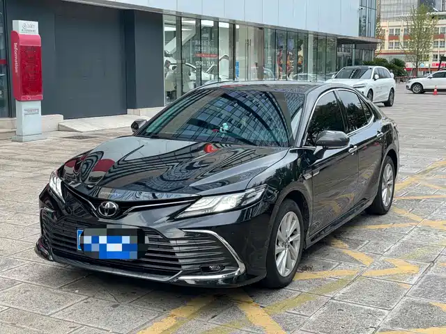 TOYOTA CAMRY 2019
