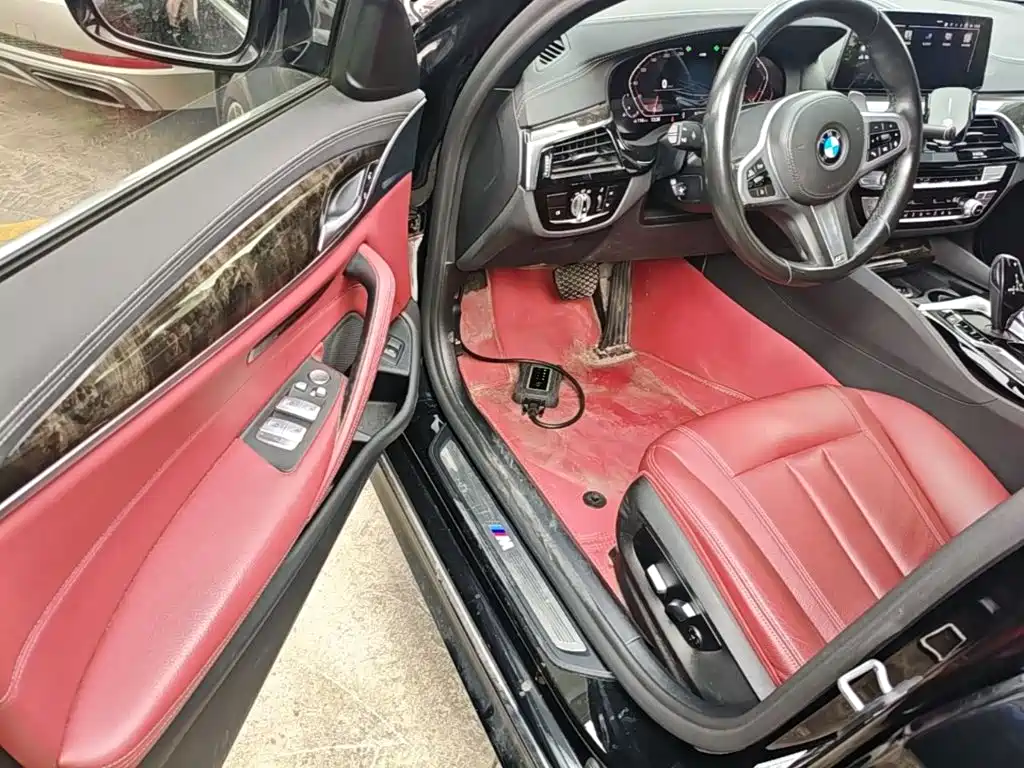 BMW 5 Series — миниатюра 16