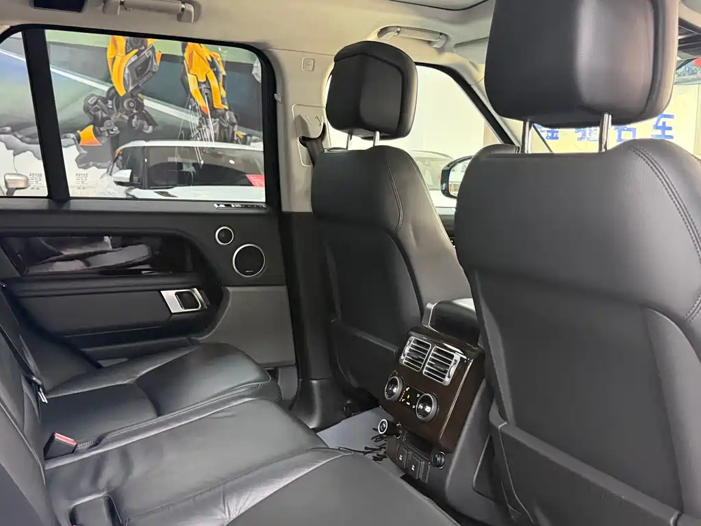 Land Rover Range Rover — миниатюра 15