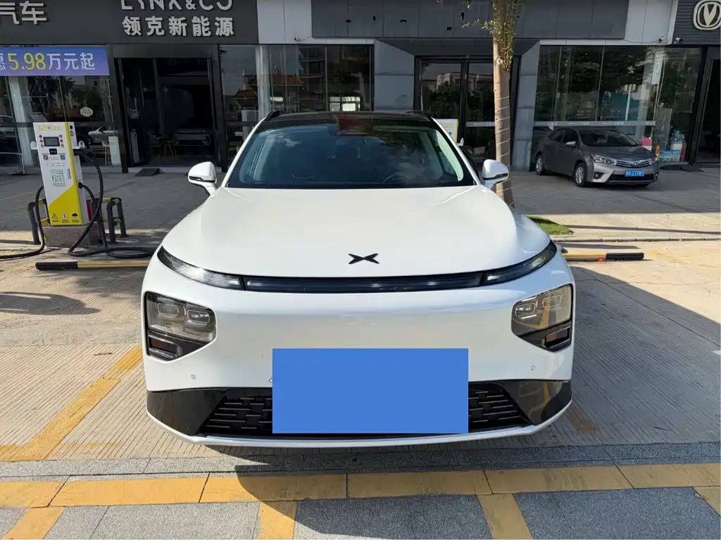 XPeng G9 — миниатюра 11