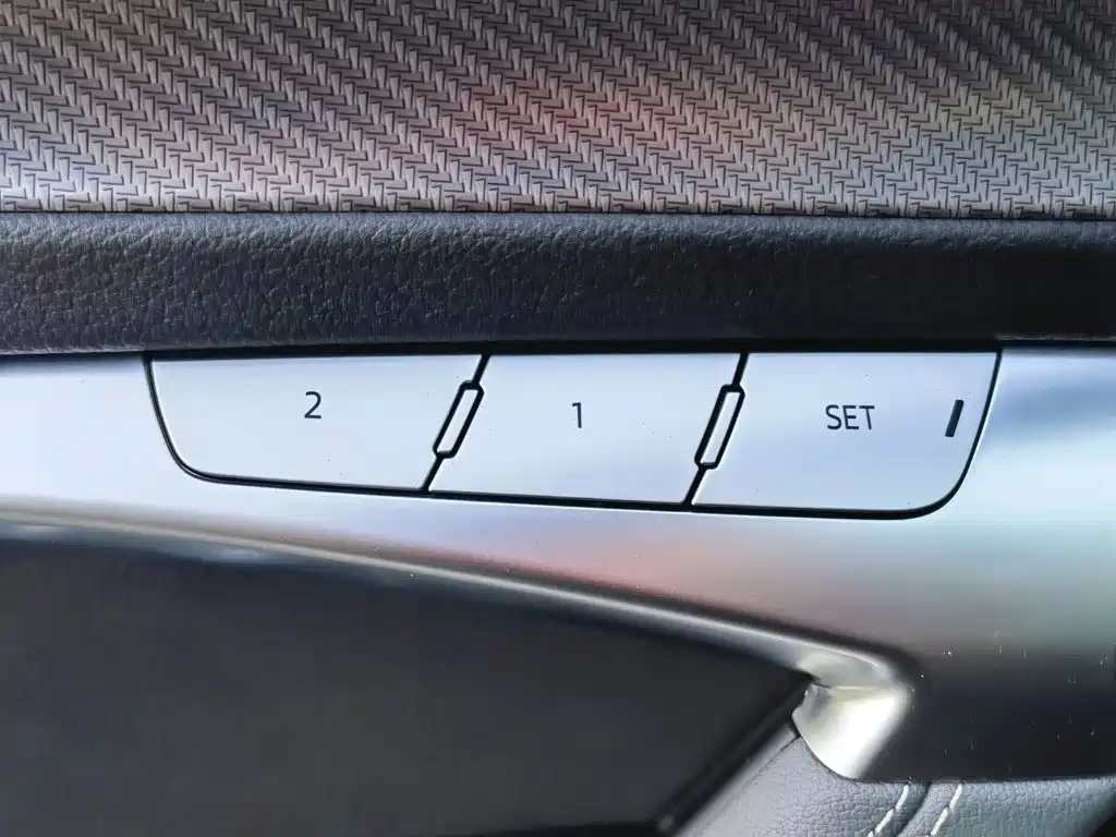 Audi A7L — миниатюра 26