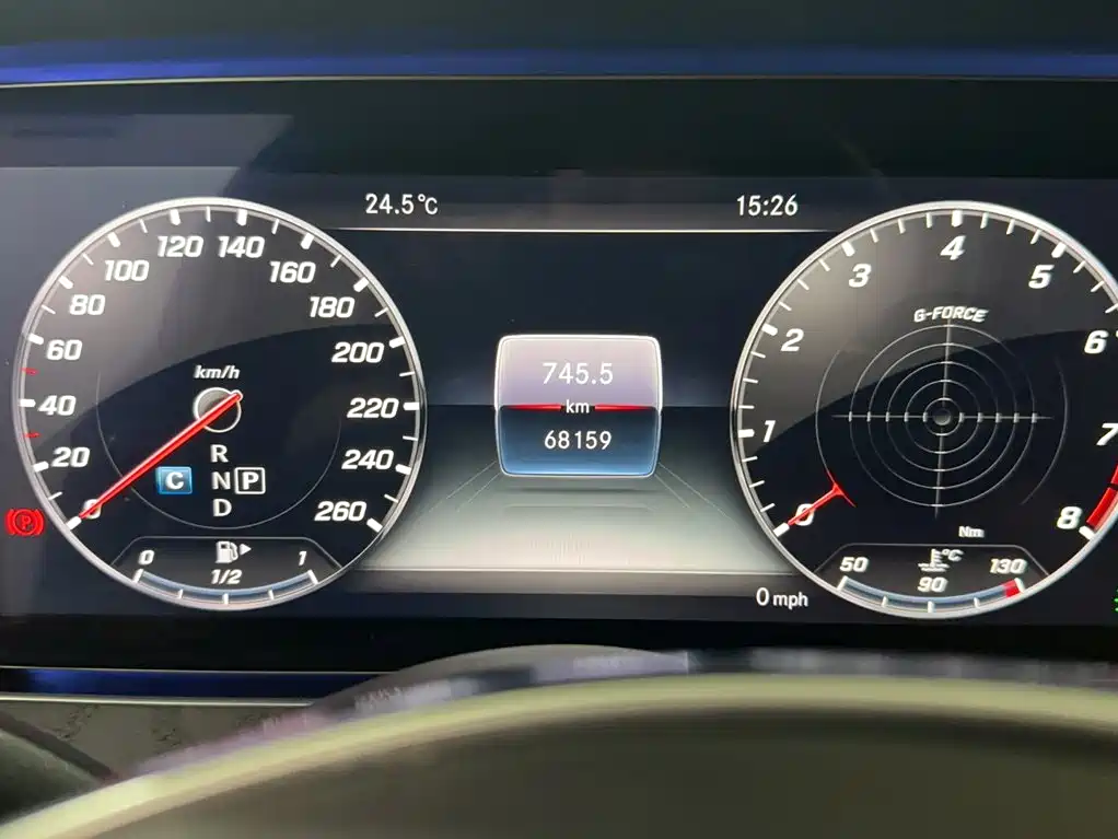 Mercedes-Benz E-Class — миниатюра 4