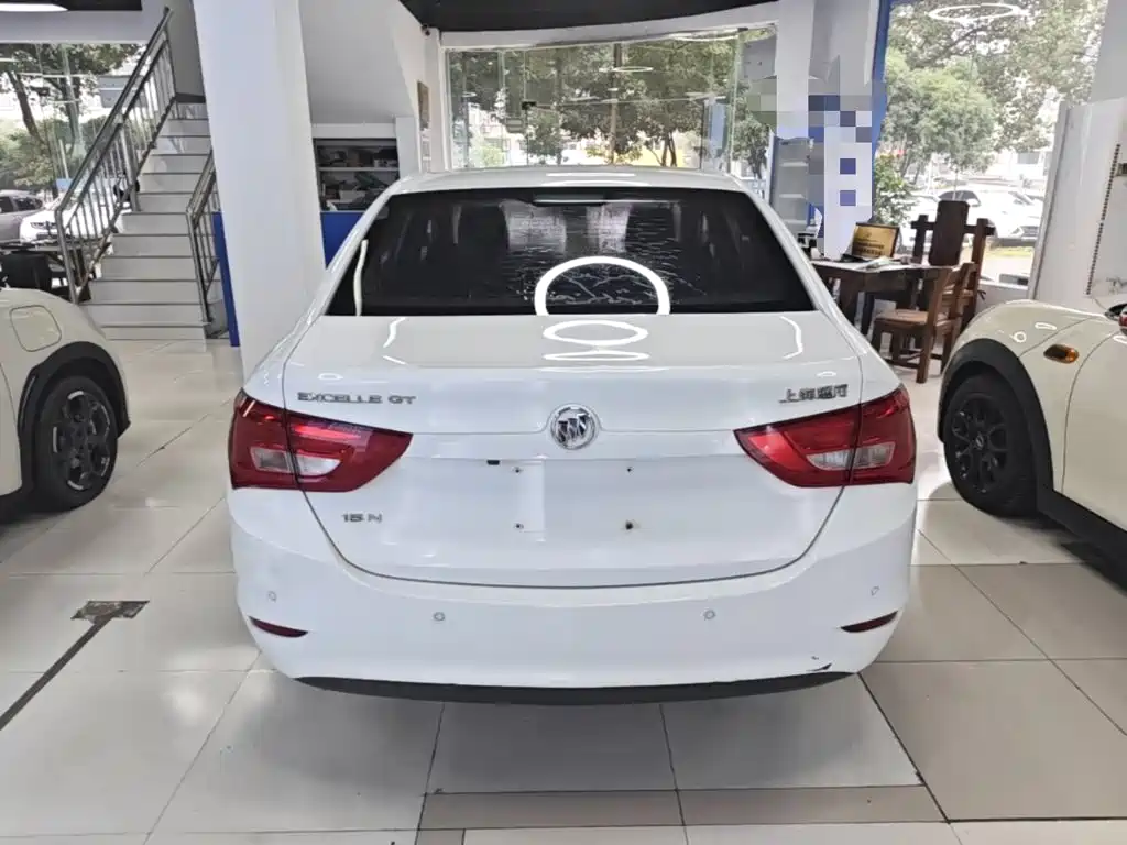 Buick Excelle — миниатюра 6