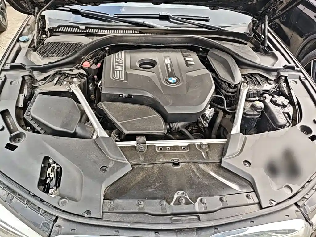 BMW 5 Series — миниатюра 20