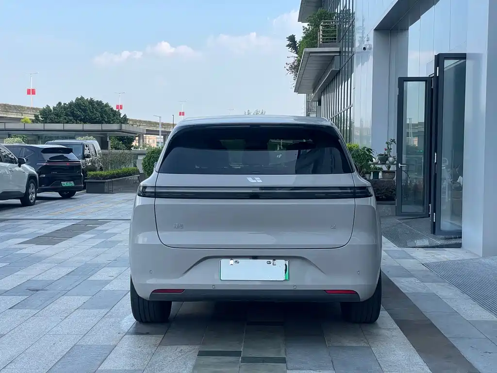 Li Auto Li L6 — миниатюра 13