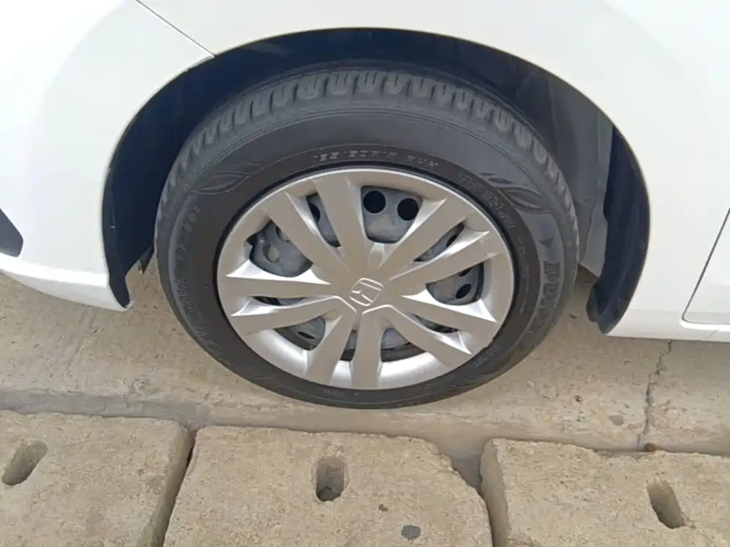 Honda Fit — миниатюра 23