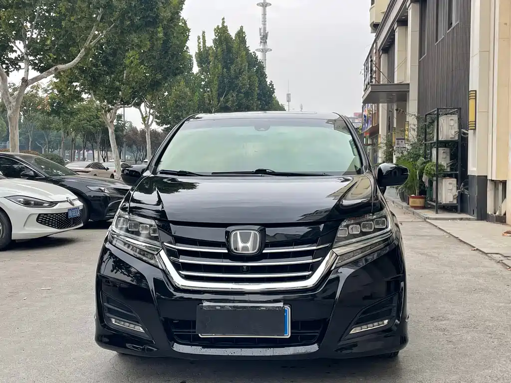 Honda Elysion — миниатюра 2