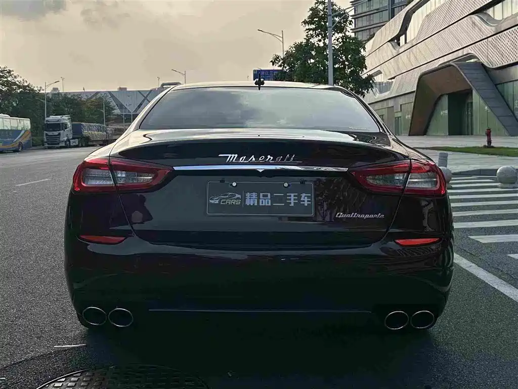 Maserati Quattroporte — миниатюра 8