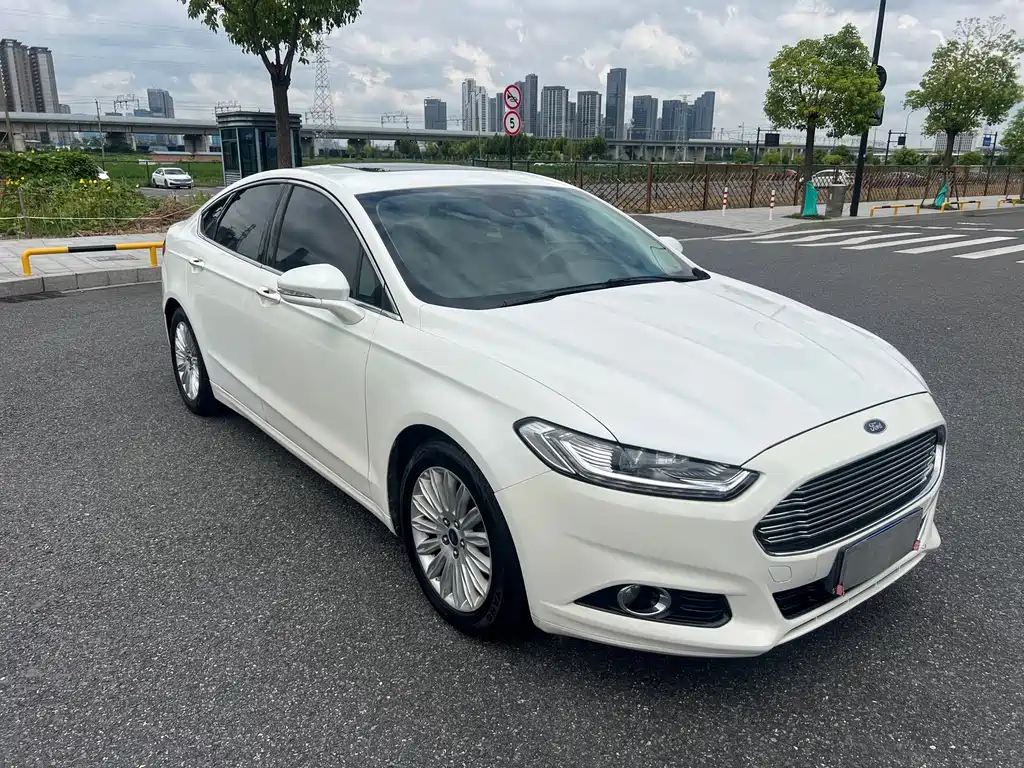Ford Mondeo — миниатюра 3