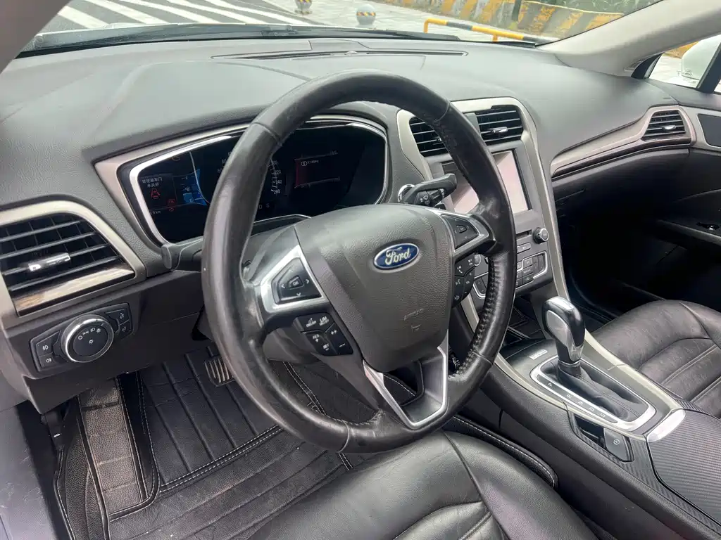 Ford Mondeo — миниатюра 18