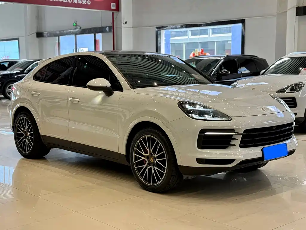 Porsche Cayenne — миниатюра 3
