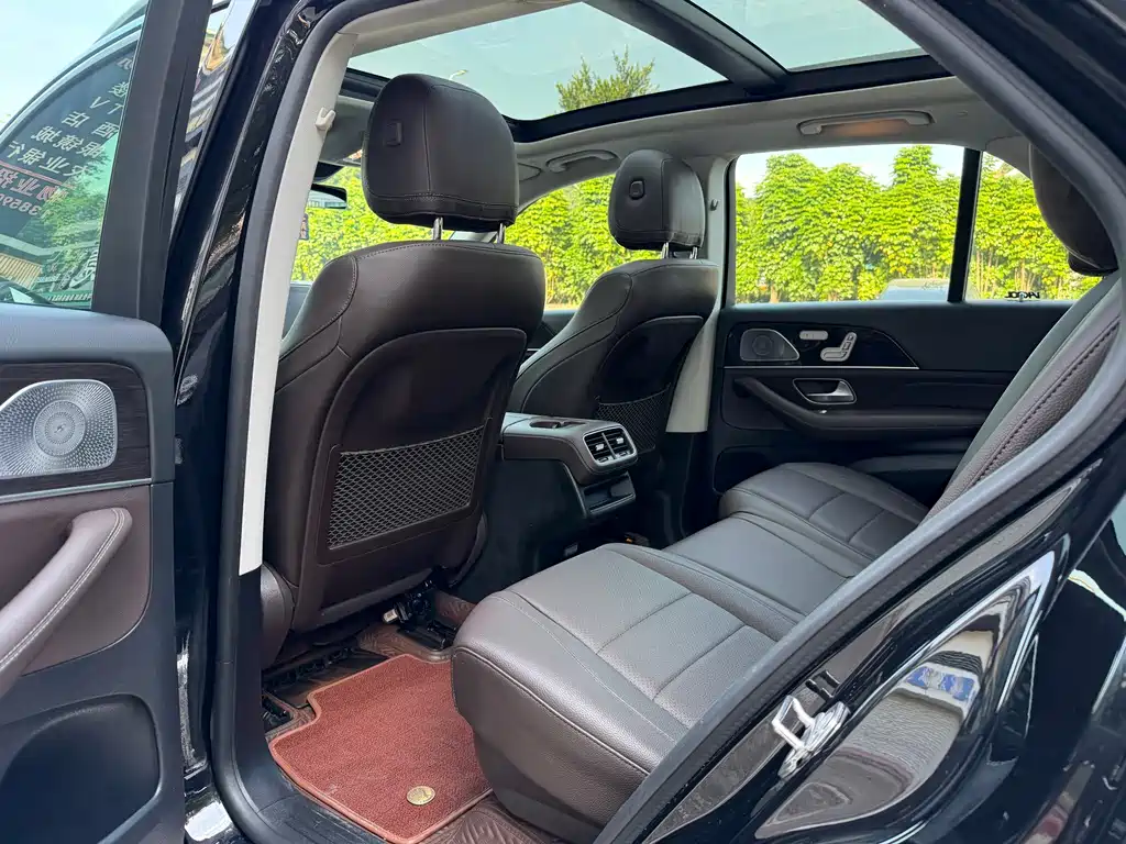 Mercedes-Benz GLE (Import) — миниатюра 6