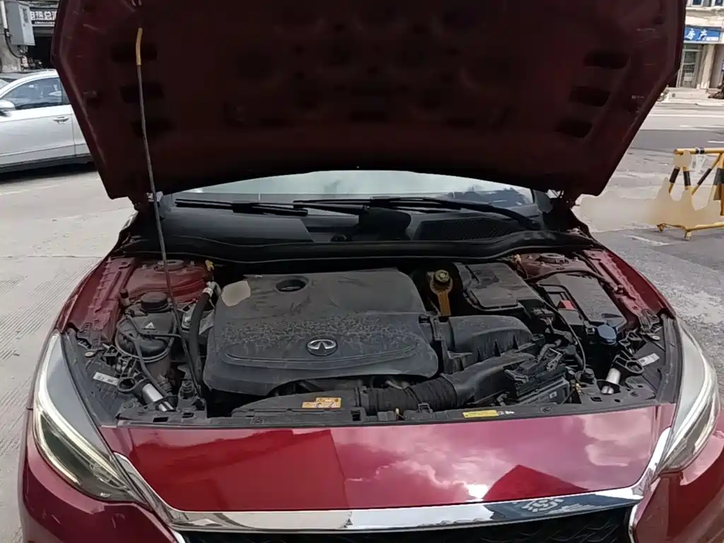 Infiniti QX30 — миниатюра 20