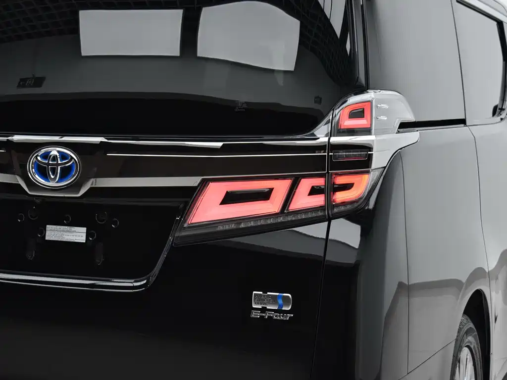 Toyota Vellfire — миниатюра 30