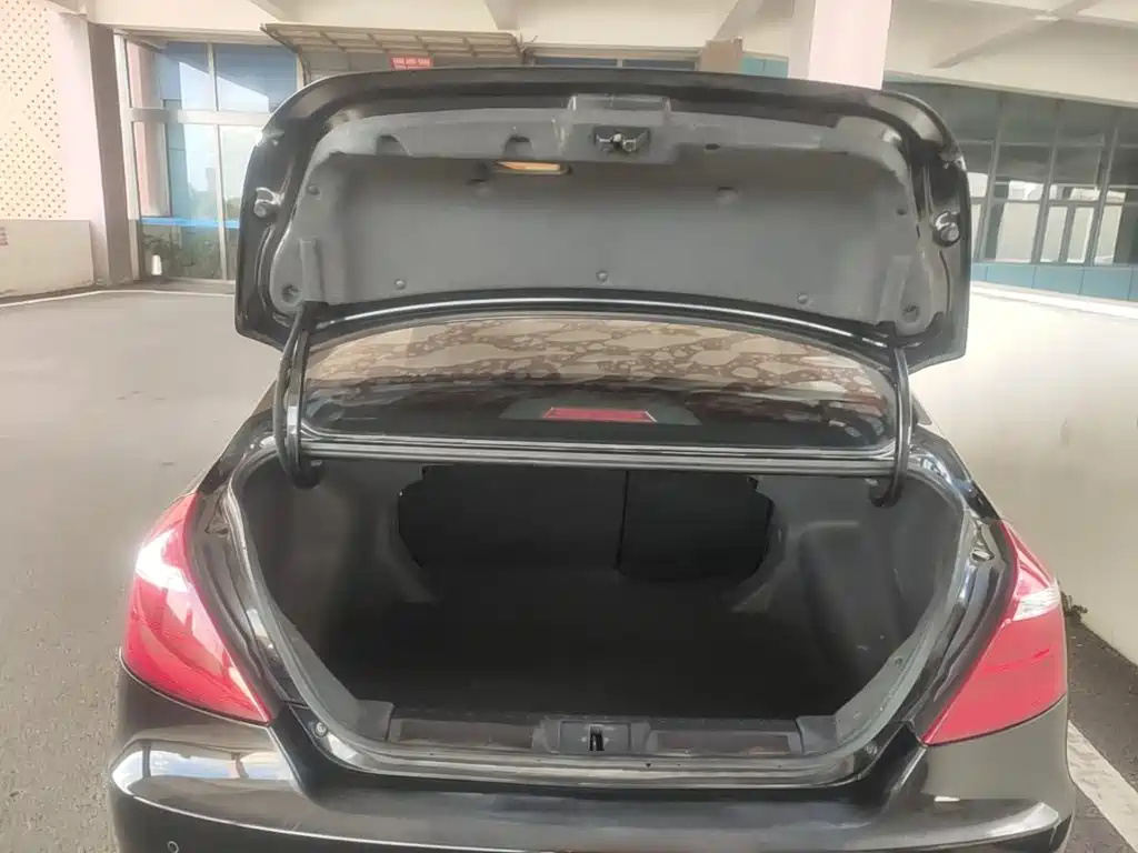 Geely Emgrand — миниатюра 19